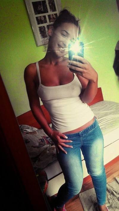 Angelina (27) in Ohio | Casual Dating with Older Men