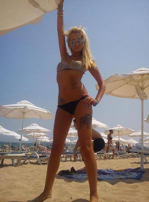 Local Tennessee Profile: Julianna (27) | Older Men Welcome