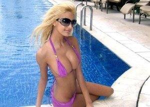 Delaney, 21, Florida | Younger Adult Woman Seeking Older Men