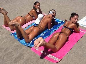 Loren (28) in Tennessee | Casual Dating with Older Men