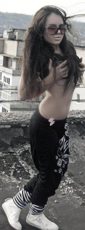 Meet Fabiola (19) from New York | Local Dating Profile