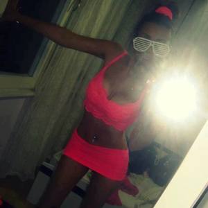 Chat with Mckenzie (29) | Colorado Local Women