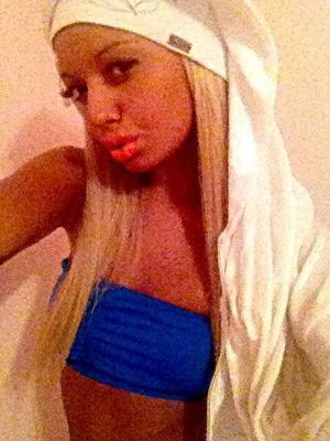 Kallie (19) in Alberta | Local Adult Woman