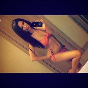 Chat with Cydney (21) | Arkansas Local Women