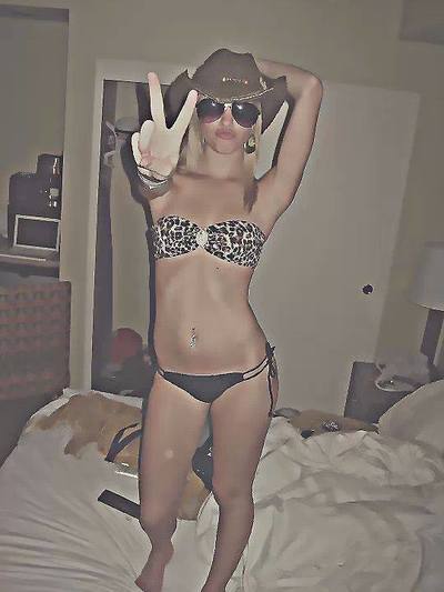 Meet Aimee (24) from Ontario | Local Dating Profile