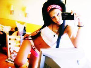 Profile photo of Carly, age 28, from Hoover, AL