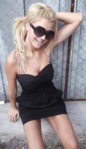 Veronica, 25, Florida | Nearby Adult Singles