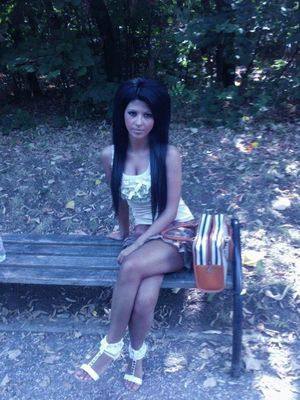 Meet Helen (21) from Virginia | Local Dating Profile