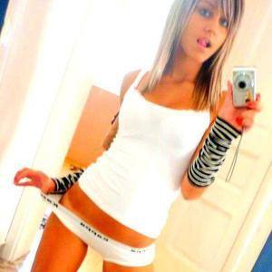 Chat with Juliette (24) | New York Local Women