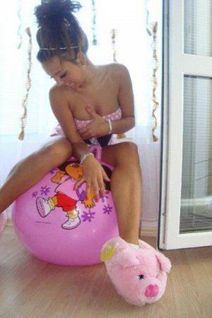 Meet Martha (24) from Wisconsin | Local Dating Profile