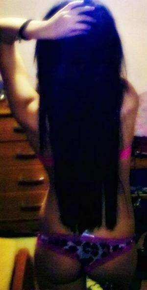 Local profile photo of Maura, 18, in Charleston, WV