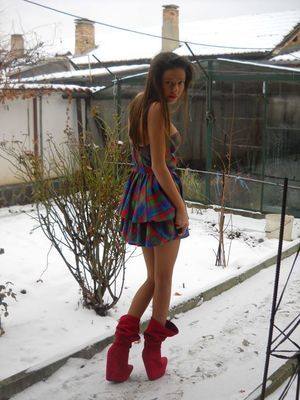 Gina (20) in Wisconsin | Local Adult Woman