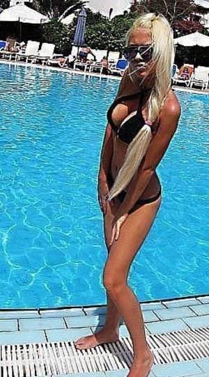 Noemi (29), Connecticut adult dating profile image