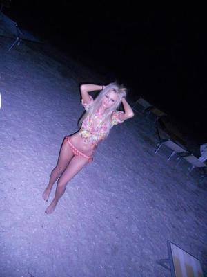 Meet Dominque (26) from Wisconsin | Local Dating Profile