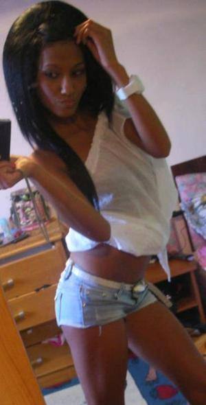 Meet Kendal (28) from Kentucky | Local Dating Profile