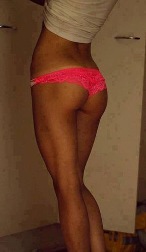 Nola (18) in Colorado | Local Adult Woman