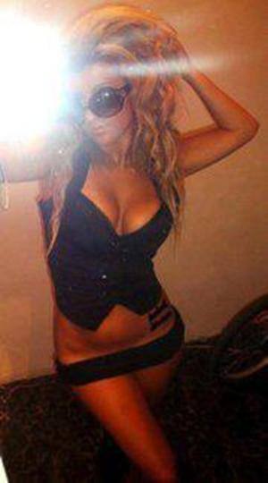 Meet Camille (24) from Illinois | Local Dating Profile