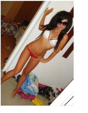 Amina (26) in Arizona | Local Adult Woman