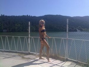 Kate from Texas is looking for adult webcam chat
