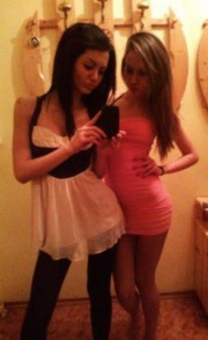 Jacqueline is a cheater looking for a guy like you!