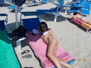 Escorts like Cristina are down to fuck you now!