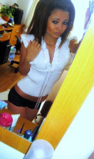 Looking for girls down to fuck? Kandice from Florida is your girl