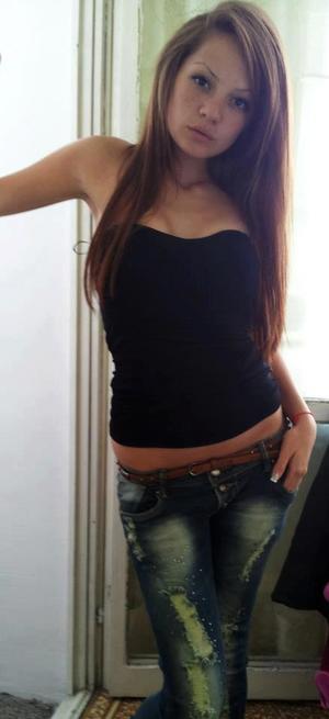 Looking for local cheaters? Take Shaina from Oregon home with you