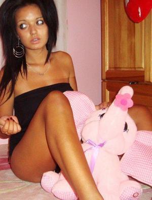 Meet local singles like Kaylin from Wisconsin who want to fuck tonight