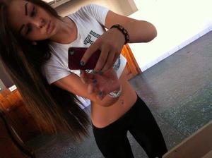 Esme from Florida is looking for adult webcam chat