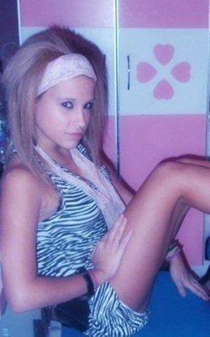 Melani from Clements, Maryland is interested in nsa sex with a nice, young man