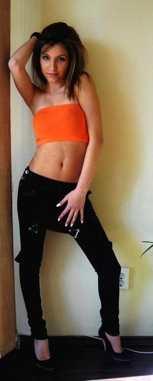 Meet local singles like Nina from West Virginia who want to fuck tonight