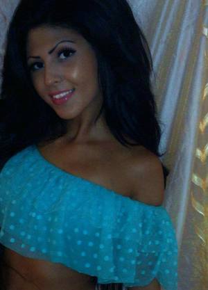 Looking for local cheaters? Take Kiana from Missouri home with you