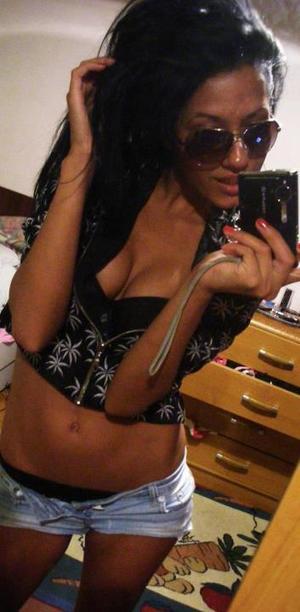 Looking for local cheaters? Take Makayla from Kentucky home with you