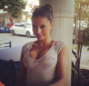 Looking for local cheaters? Take Annette from Missouri home with you