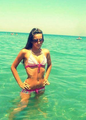 Meet local singles like Mayra from New York who want to fuck tonight