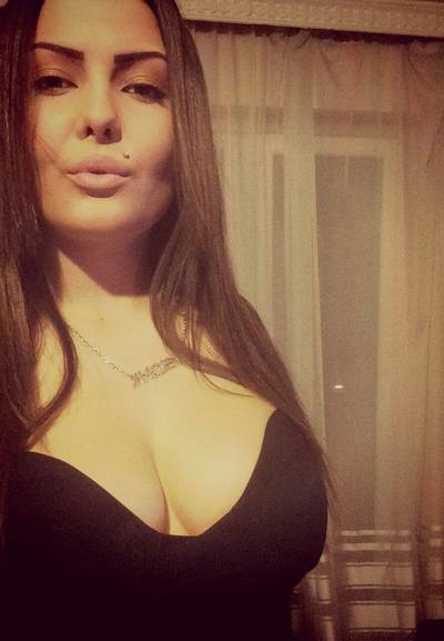 Maggie is a cheater looking for a guy like you!