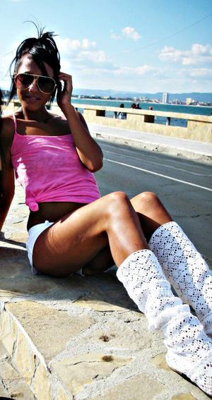 Avah from Pennsylvania is looking for adult webcam chat