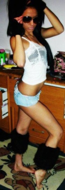 Jennell from Berwick, Louisiana is looking for adult webcam chat