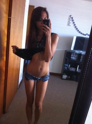 Brandy is a cheater looking for a guy like you!