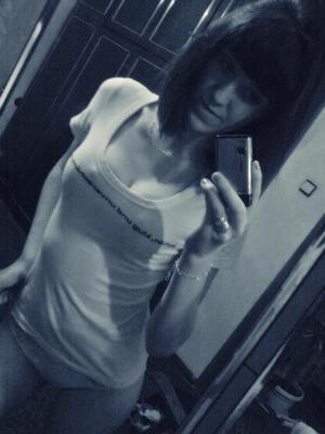 Harlow from Nevada is looking for adult webcam chat