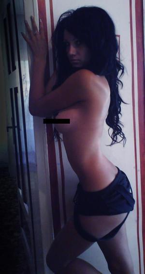 Looking for girls down to fuck? Shaniya from Wisconsin is your girl