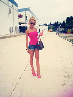 Selena from Tennessee is DTF, are you?