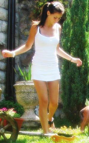 Lara from Alabama is looking for adult webcam chat