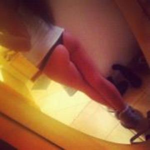 Luna is a cheater looking for a guy like you!