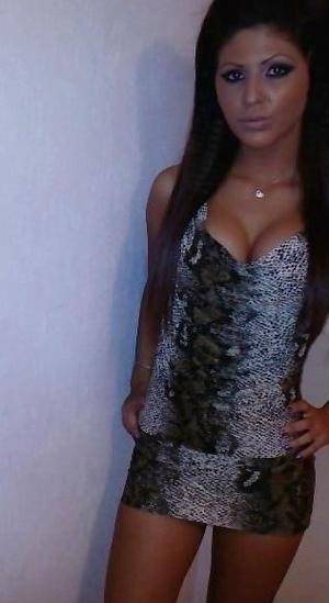 Kendall from Ohio is looking for adult webcam chat
