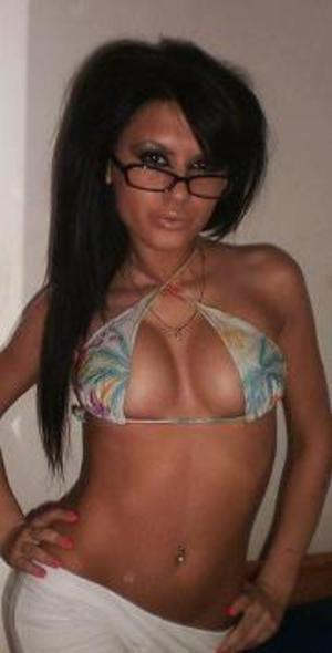 Shelley from Quebec is DTF, are you?