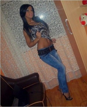 Meet local singles like Gloria from Pennsylvania who want to fuck tonight