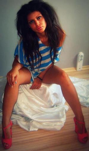 Cheaters like Stefanie from Michigan are looking for you