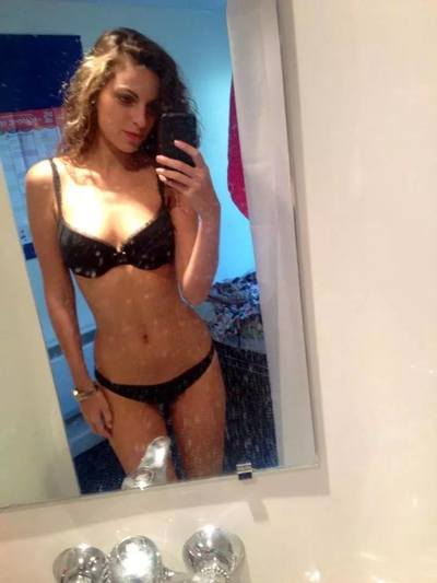 Janella from Citrus Springs, Florida is looking for adult webcam chat