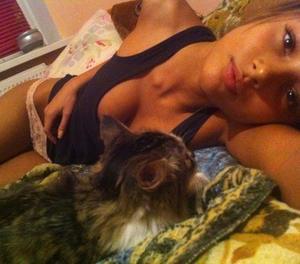 Meet local singles like Alice from South Carolina who want to fuck tonight